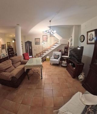 Casa adosada en venta en Brenes