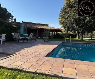 Chalet en venta en Fuente el Saz de Jarama