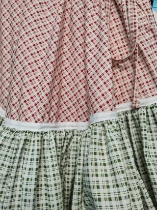 Enagua regional volantes