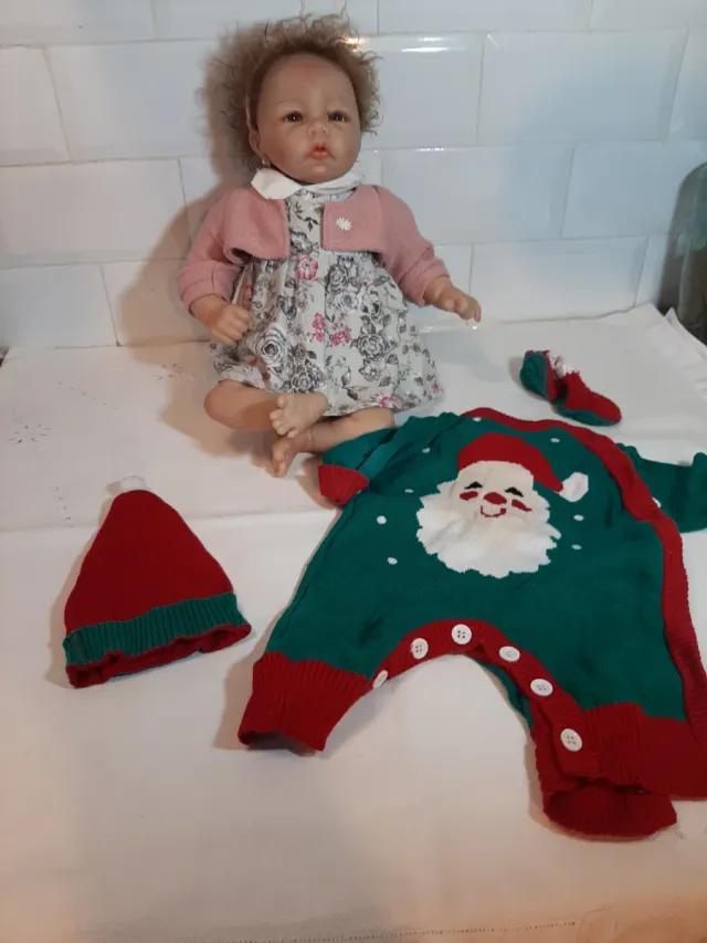 Muñeca bebé realista