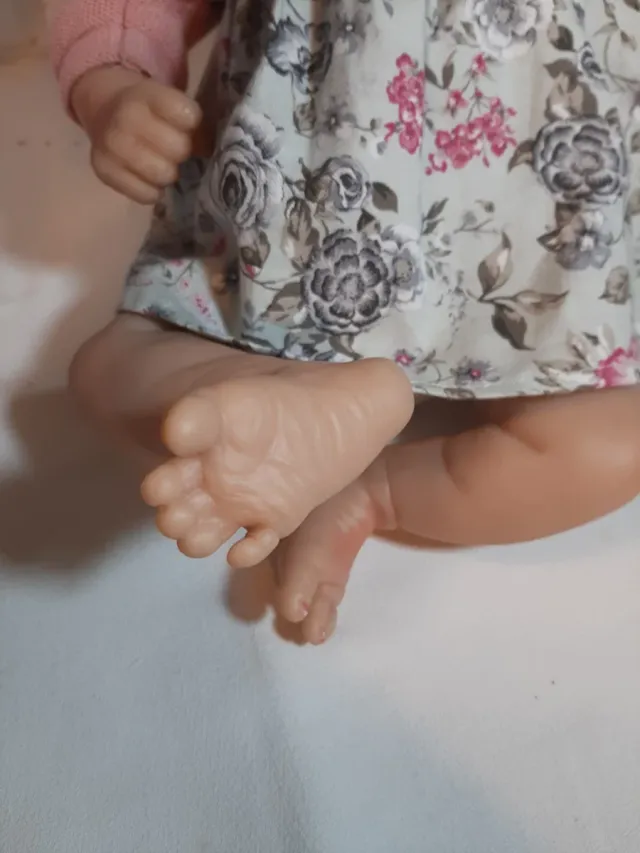 Muñeca bebé realista