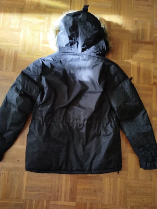 Cazadora Norway Negra Talla M grande, yo diría L