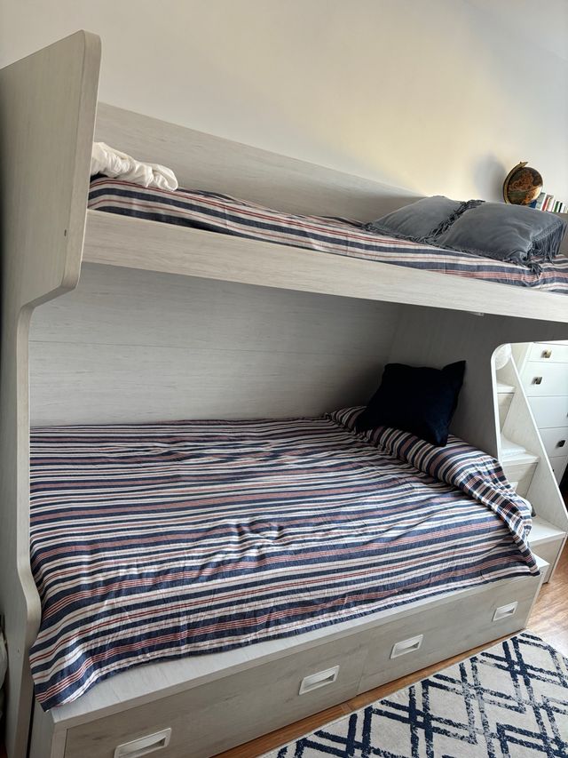 Literas de madera con almacenaje, con un quitamied