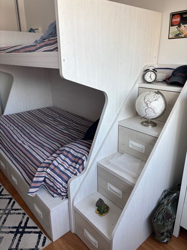 Literas de madera con almacenaje, con un quitamied