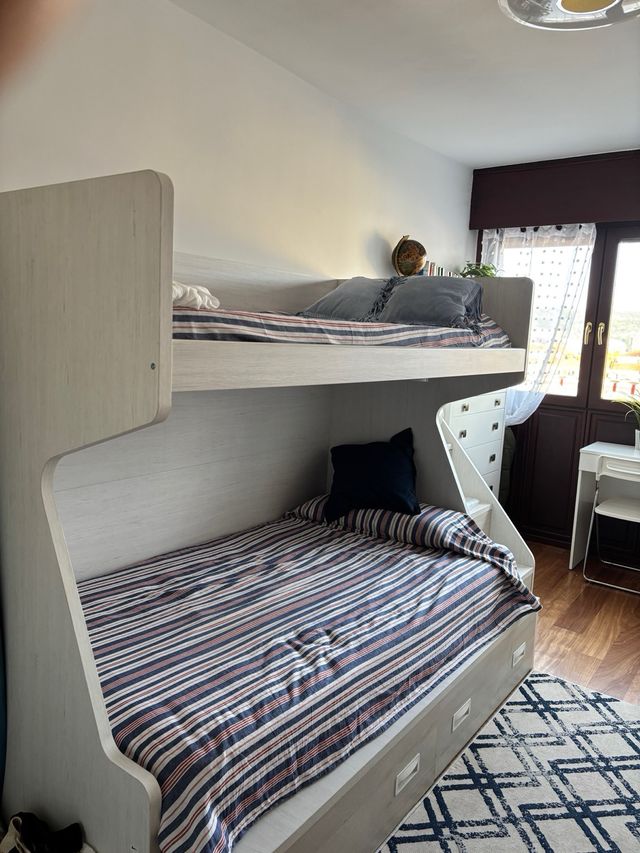 Literas de madera con almacenaje, con un quitamied