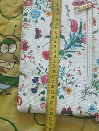 Bolso de mano floral blanco