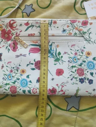 Bolso de mano floral blanco