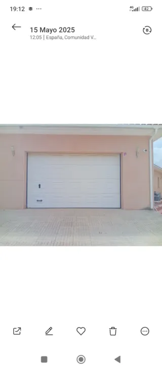 Puerta de cochera automática