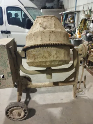 Hormigonera 160L