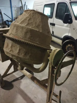 Hormigonera 160L