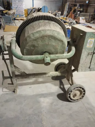 Hormigonera 160L