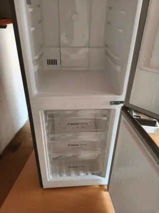 Nevera Cecotec Bolero CoolMark Combi