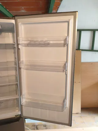 Nevera Cecotec Bolero CoolMark Combi