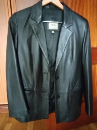 Chaqueta de piel F&Co Talla 40 (M/L) como nueva