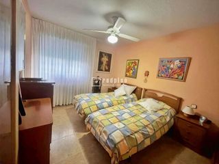 Piso en venta en Orcasitas en Madrid