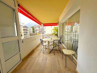 Piso en venta en Playa de la Fontanilla en Marbella