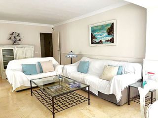 Piso en venta en Playa de la Fontanilla en Marbella