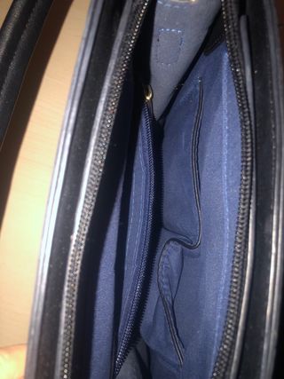 Bolso negro con detalles animal print