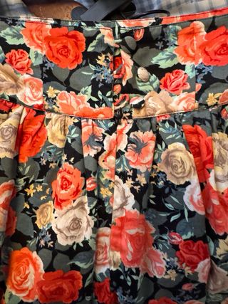 Minifalda floral Primark Talla S