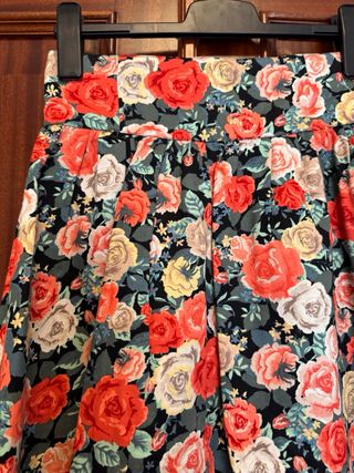 Minifalda floral Primark Talla S