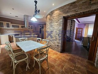 Chalet en venta en PAU 2-600 en Puertollano