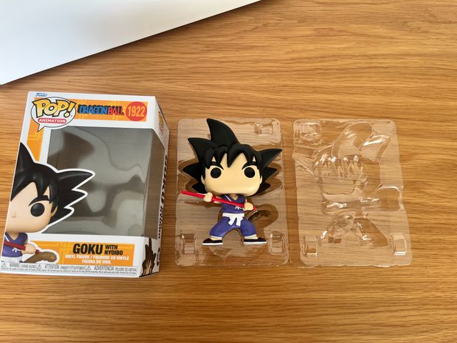 Funko Pop Goku com Nyoibo #1922 Dragon Ball novo