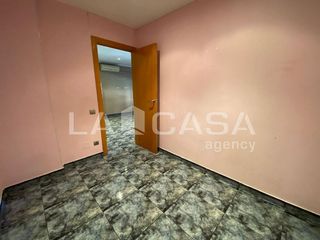 Piso en venta en Singuerlín - Can Franquesa - Les Oliveres en Santa Coloma de Gramanet