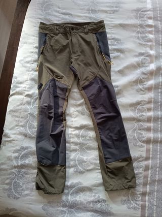 Pantalón de montaña Forclaz gris y verde