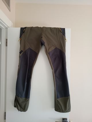 Pantalón de montaña Forclaz gris y verde