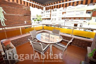 Piso en venta en Piscinas en Villarreal