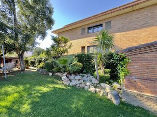 Chalet en venta en Palau-solità i Plegamans