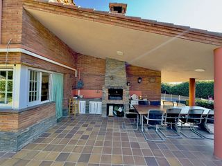 Chalet en venta en Palau-solità i Plegamans