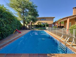 Chalet en venta en Palau-solità i Plegamans