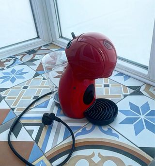 Cafetera Nescafé Dolce Gusto Roja