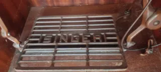 Máquina de coser Singer antigua