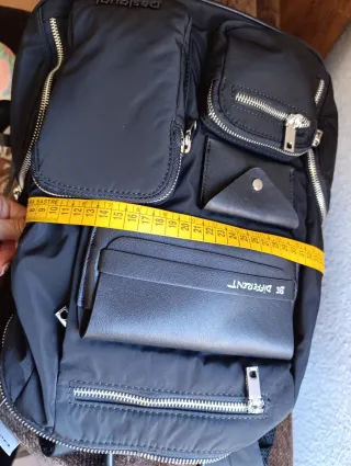 Mochila Desigual impermeable multibolsillos