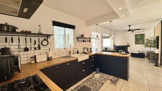 Chalet en venta en El Faro de Calaburra - Chaparral en Mijas