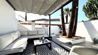 Chalet en venta en El Faro de Calaburra - Chaparral en Mijas