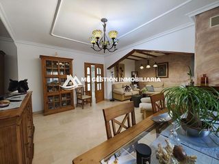 Casa adosada en venta en El Arroyo - La Fuente en Fuenlabrada