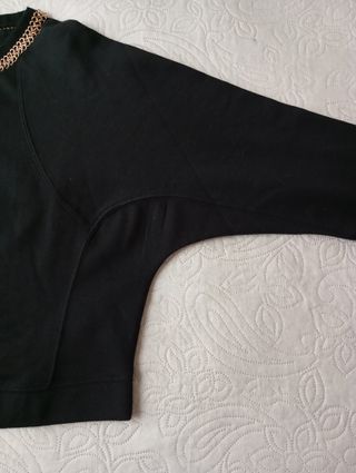 Maglia Zara con gioiello dorato taglia M