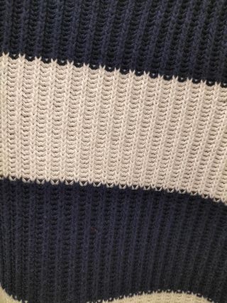 Jersey marinero de rayas azul y blanco