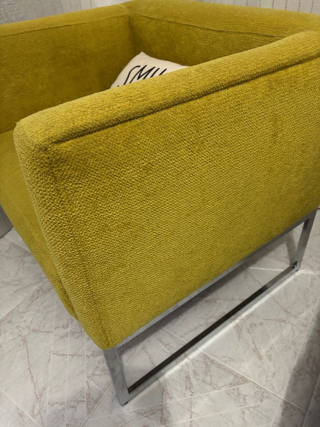 Butaca moderna tela y metal