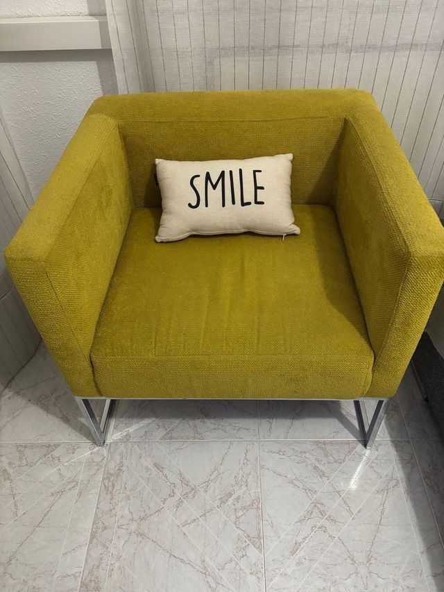 Butaca moderna tela y metal