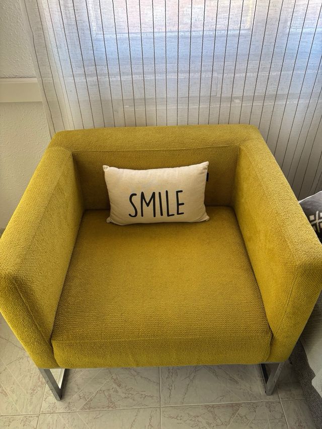 Butaca moderna tela y metal