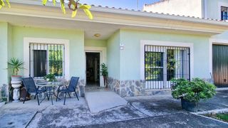 Chalet en venta en Ctra de Sevilla - Ronda sur en Badajoz