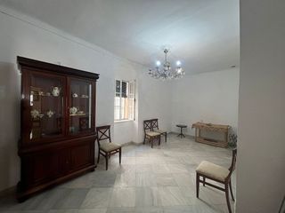 Casa adosada en venta en Marchena