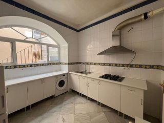 Casa adosada en venta en Marchena