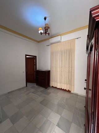 Casa adosada en venta en Marchena