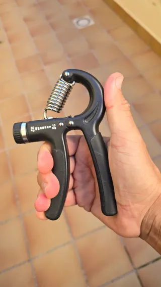 Fortalecedor de antebrazos ajustable