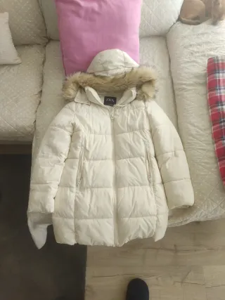 Cazadora Zara acolchada con capucha